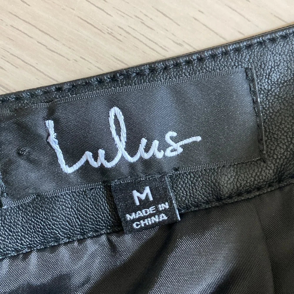 Lulus Classic Black Faux Leather Mini Skirt, Size Medium - Picture 5 of 7